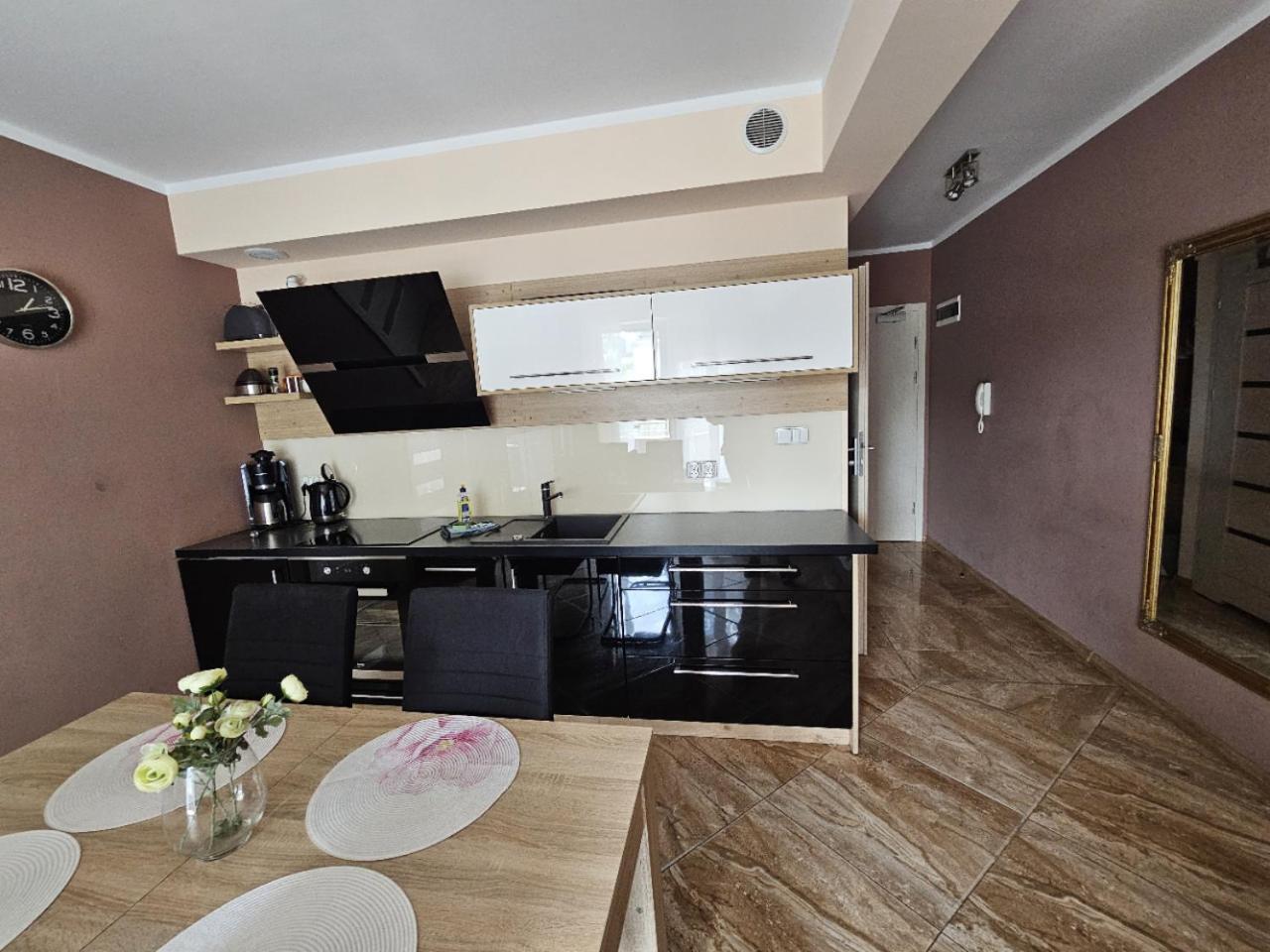 Four Seasons Aquamarina Apartment Swinoujscie Ngoại thất bức ảnh