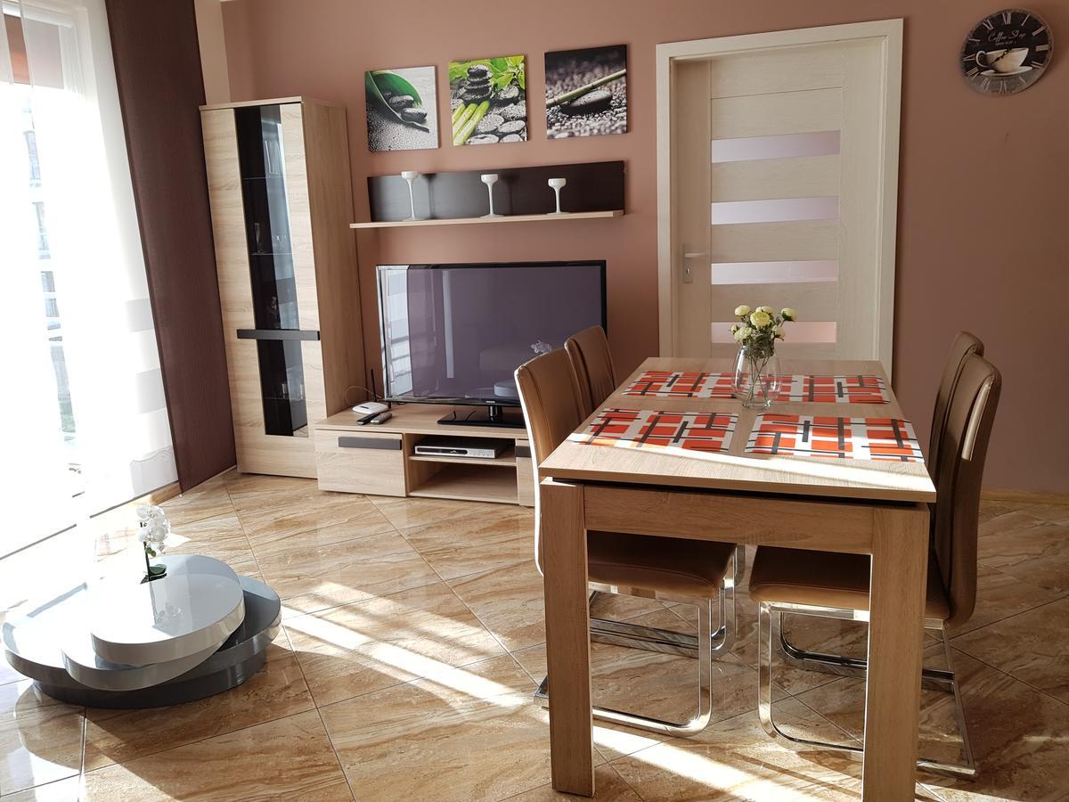 Four Seasons Aquamarina Apartment Swinoujscie Ngoại thất bức ảnh